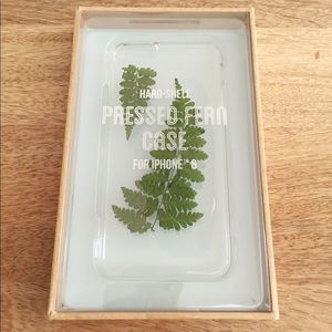UO Hard-Shell Pressed Fern iPhone 6 Case